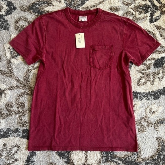 Guess T-shirt front pocket sz M - Picture 3 of 7